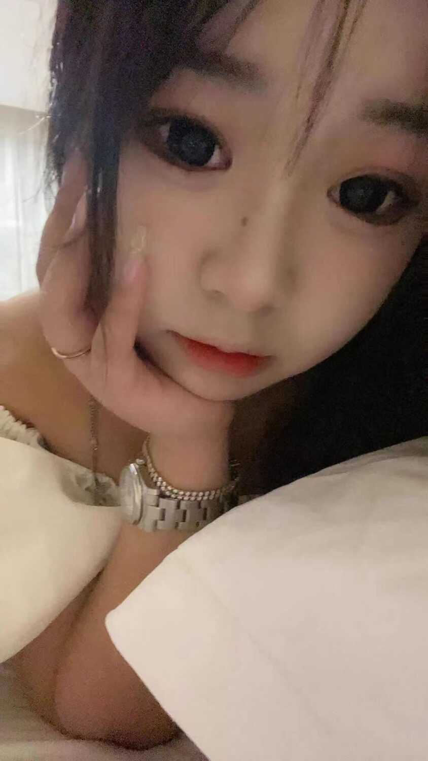 天河18岁小嫩妹